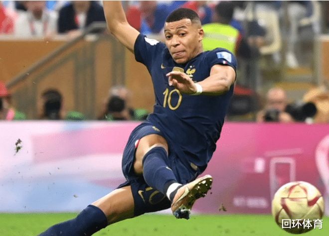 2025国际青少年乒乓球训练营正式在蓉开营